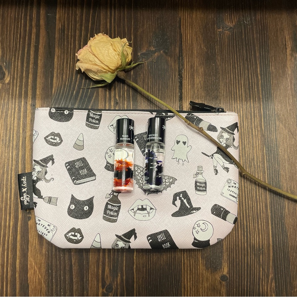 Ipsy Witchy Vibes Makeup bag NWOT & 2 floral infused lip glosses & Manifest gift
